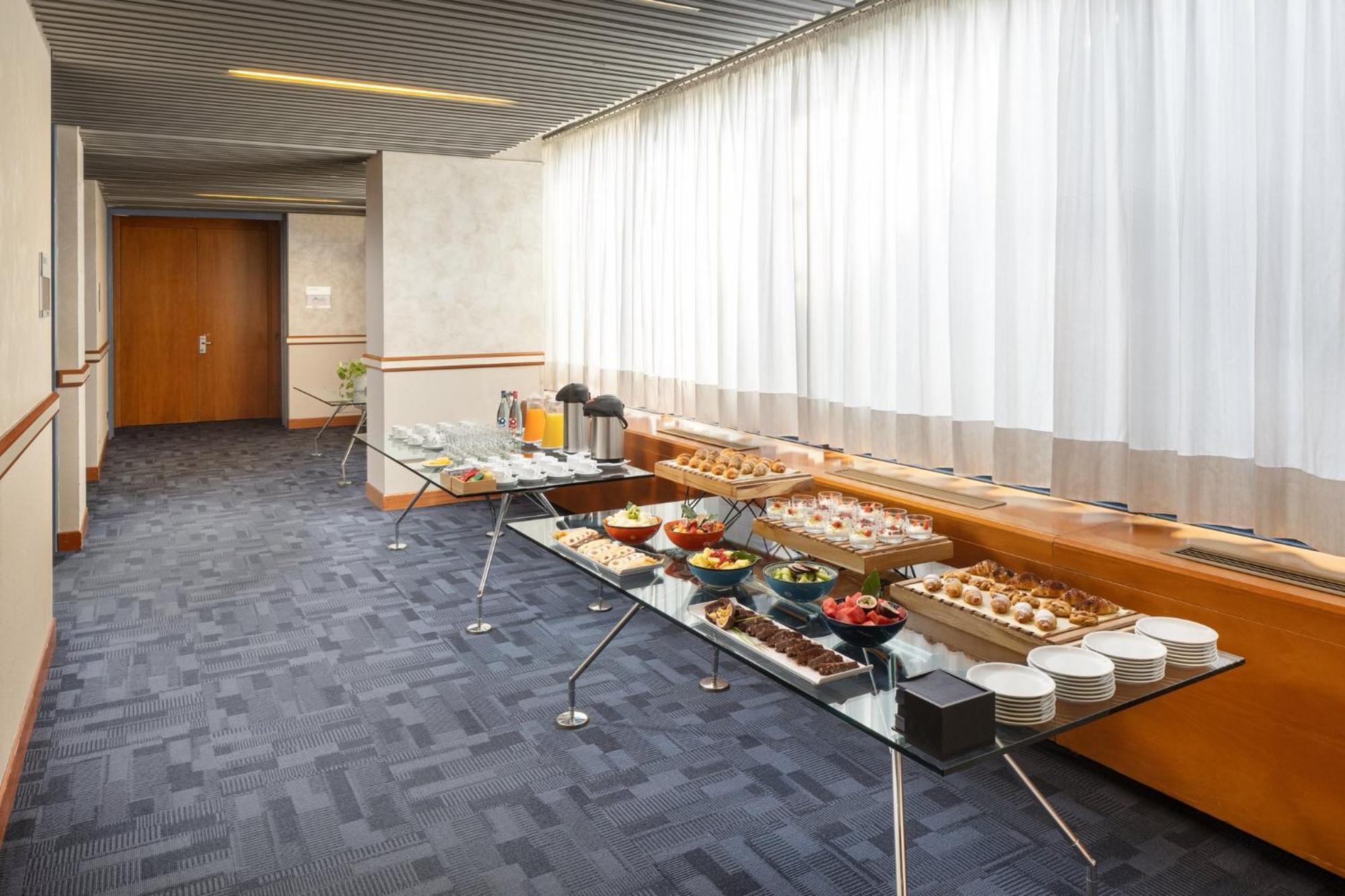 Crowne Plaza Milan Linate By Ihg Hotel 4*