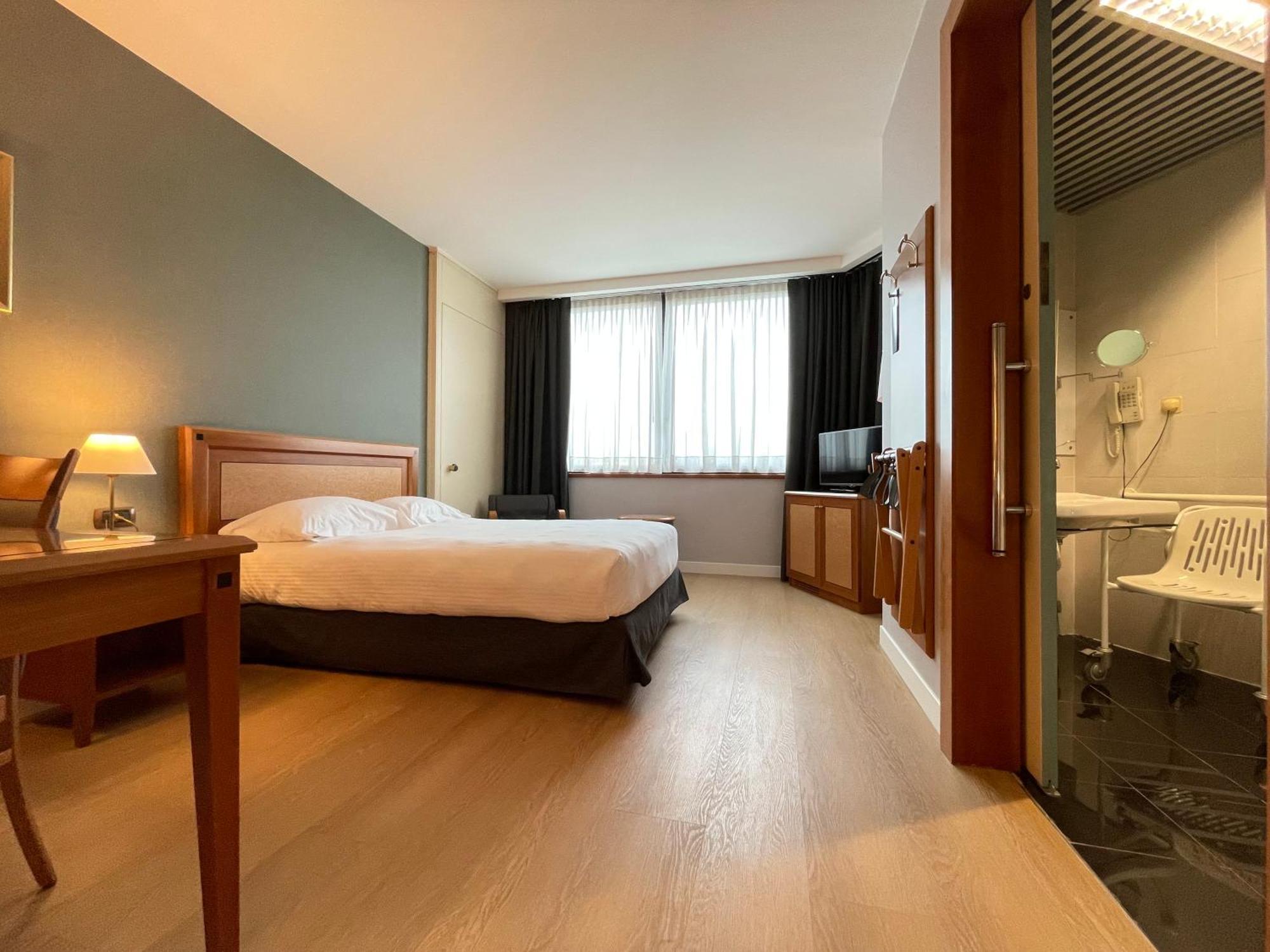 Crowne Plaza Milan Linate By Ihg 4*