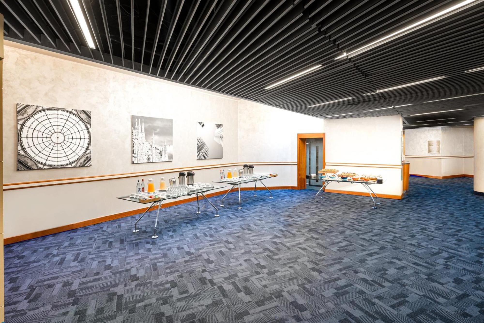 Crowne Plaza Milan Linate By Ihg 4*
