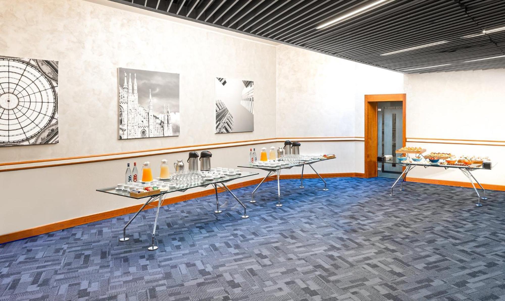 Crowne Plaza Milan Linate By Ihg 4*
