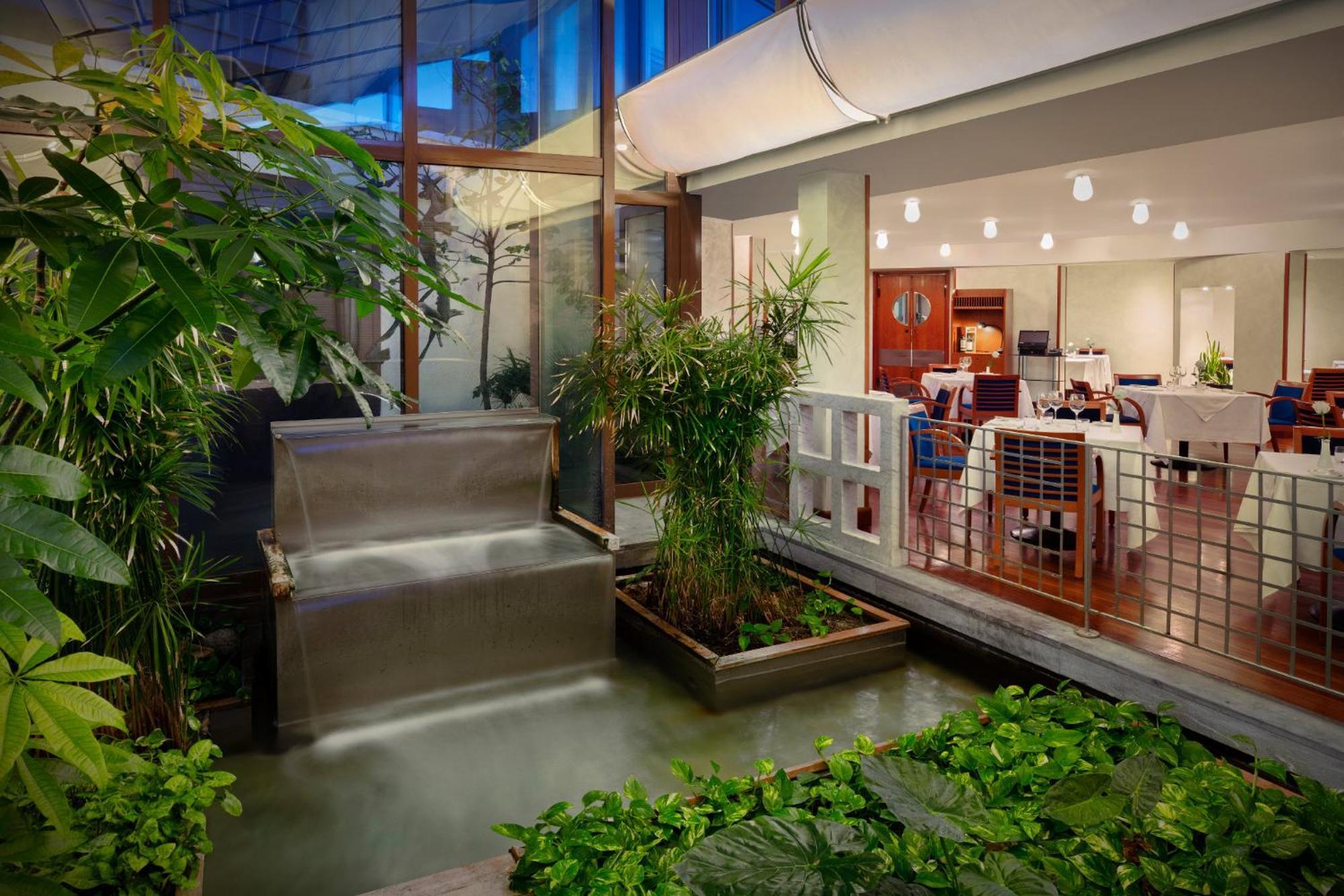 Hotel Crowne Plaza Milan Linate By Ihg San Donato Milanese